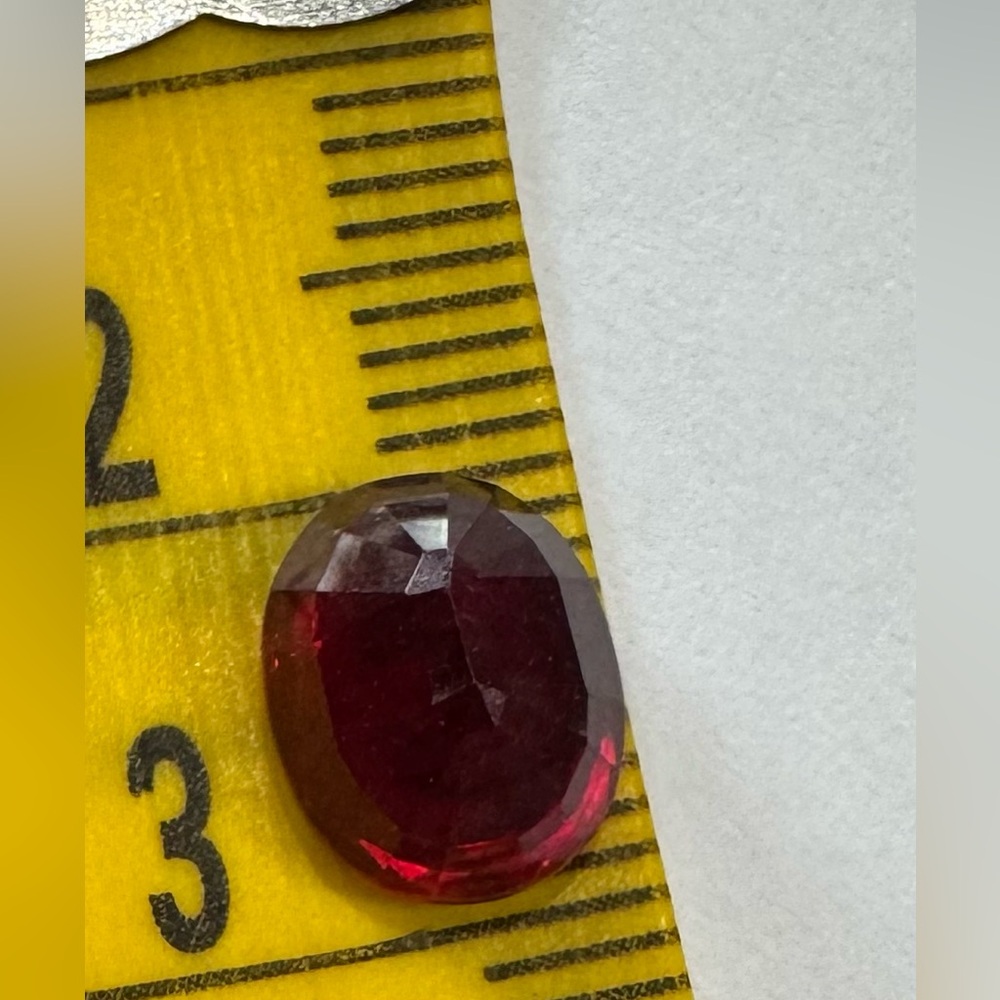 Elegant Red Beryl Ruby approx 2.50 ct ish - Picture 12 of 16